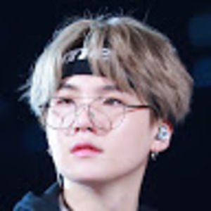 Meet your Posher, Mia